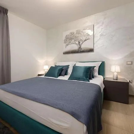 Elena Dom wakacyjny *