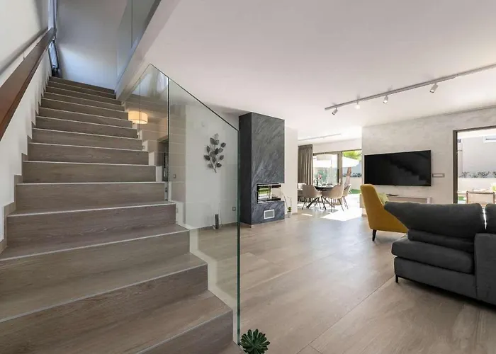 Elena 펜션 포레치