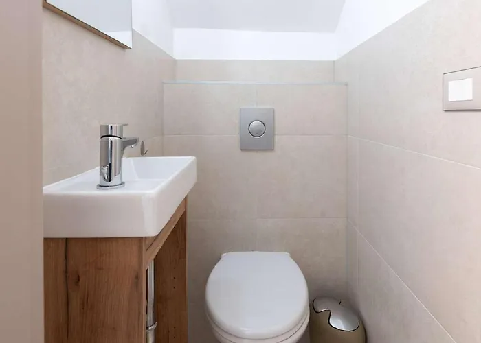 Elena 펜션 포레치